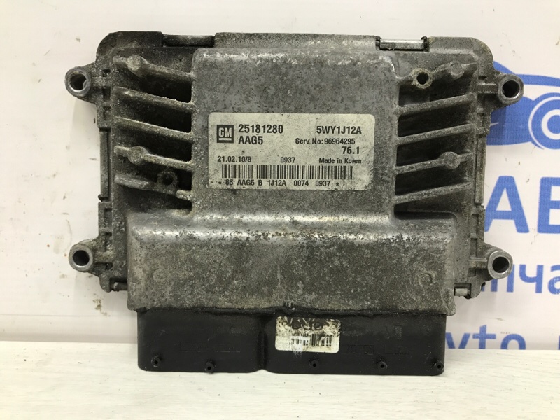 Блок управления двигателем Chevrolet Cruze 2009-2016 J300 1.8 F18D4 25181280 Б/У