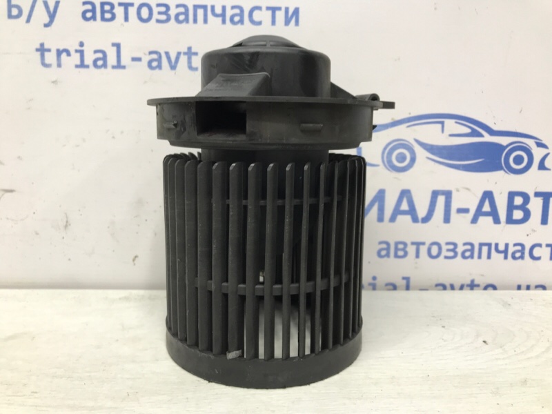 Моторчик печки Nissan Juke 2010-2019 F15 1.6 turbo MR16DDT 272261KA0A Б/У