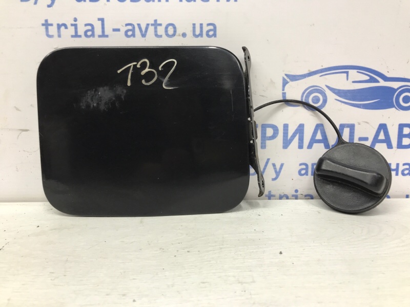 Лючок бака Nissan X-Trail 2014-2021 T32 1.6 diesel R9M 788304CC0A Б/У