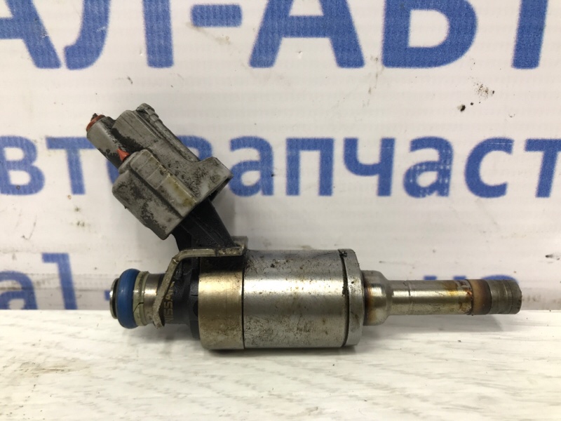 Форсунка топливная Nissan Juke 2010-2019 F15 1.6 turbo MR16DDT 166001KC0A Б/У