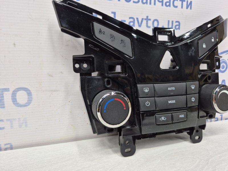 Блок управления климат-контролем Cruze 2009-2016 J300 1.8 F18D4