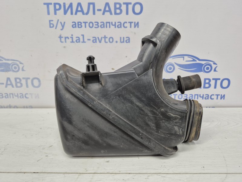 Резонатор воздушного фильтра Chevrolet Cruze 2009-2016 J300 1.8 F18D4 13337770 Б/У