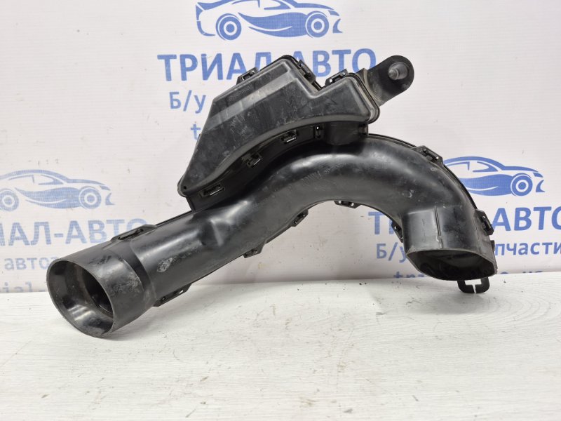 Воздухозаборник Nissan Juke F15 1.6 turbo MR16DDT