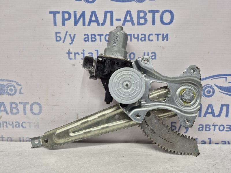 Стеклоподъемник задний левый Nissan Juke 2010-2019 F15 1.6 turbo MR16DDT 827211U600 Б/У