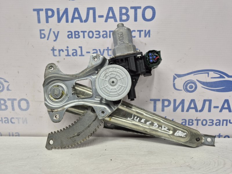 Стеклоподъемник задний правый Nissan Juke 2010-2019 F15 1.6 turbo MR16DDT 827201U600 Б/У