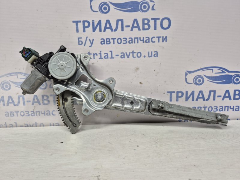 Стеклоподъемник задний левый Nissan X-Trail 2014-2021 T32 1.6 diesel R9M 827214CA0A Б/У