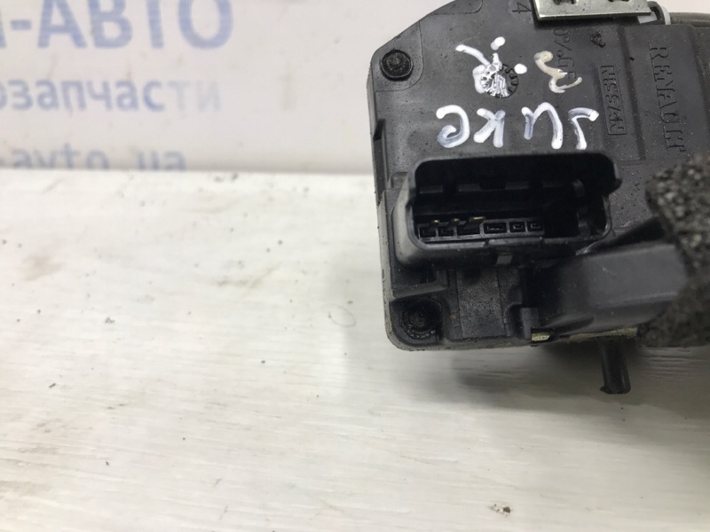 Замок двери задний правый Juke 2010-2019 F15 1.6 turbo MR16DDT