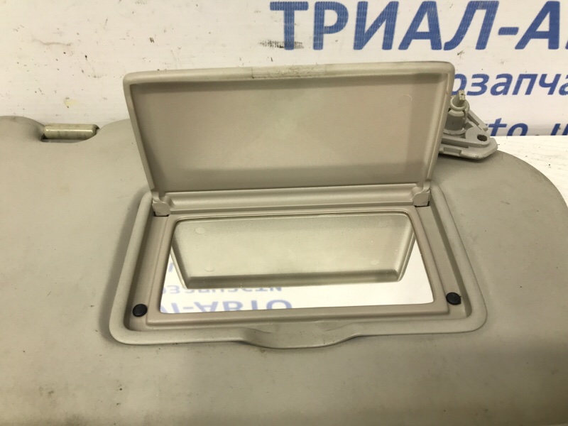 Козырек солнцезащитный правый Nissan Juke F15 1.6 turbo MR16DDT