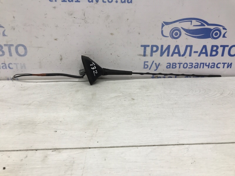 Антенна Nissan X-Trail 2014-2021 T32 1.6 diesel R9M 282203VU0A Б/У