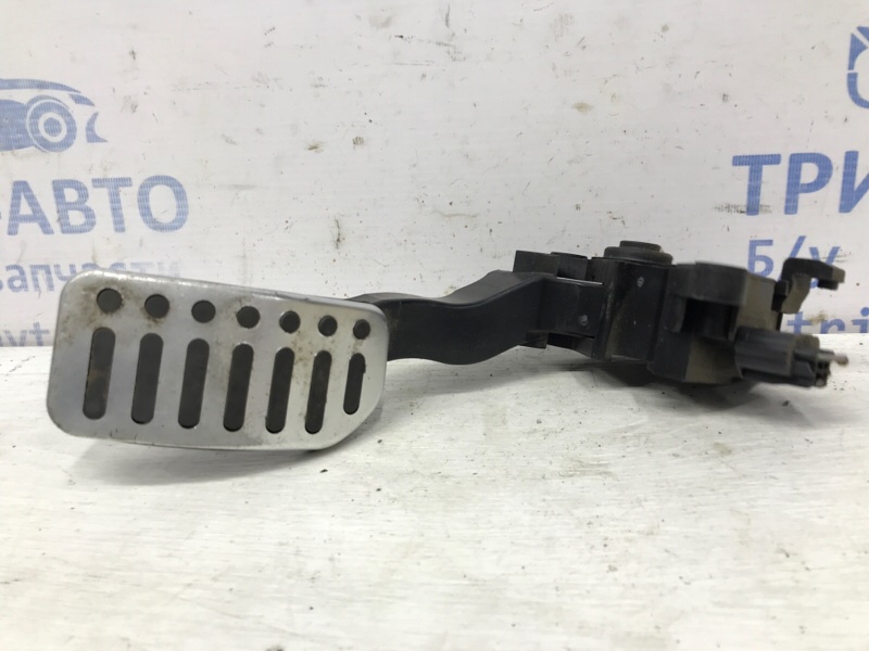 Педаль газа Juke 2010-2019 F15 1.6 turbo MR16DDT