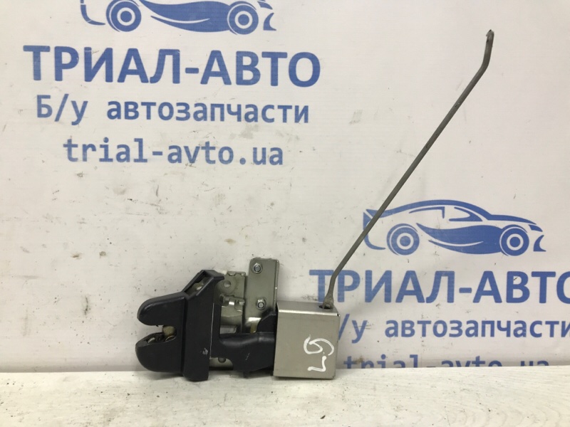 Замок крышки багажника Mitsubishi Lancer 2003-2009 9 1.6 бензин 4G18 MR379216 Б/У