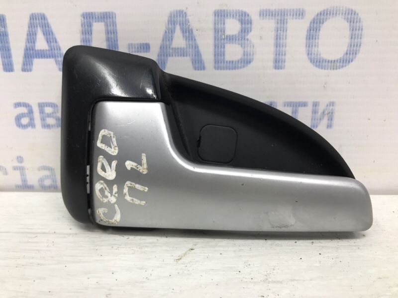 Запчасть ручка двери внутренняя левая Kia Ceed 2006-2012 ED 1.6 Diesel D4FB 826101H010 Б/У Ручка двери внутренняя левая Kia Ceed 2006-2012 ED 1.6 Diesel D4FB 826101H010 Б/У