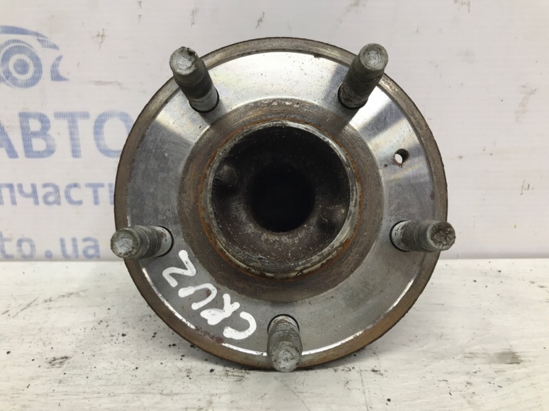 Запчасть ступица задняя Chevrolet Cruze 2009-2016 J300 1.8 13502872 Б/У Ступица задняя Chevrolet Cruze 2009-2016 J300 1.8 13502872 Б/У