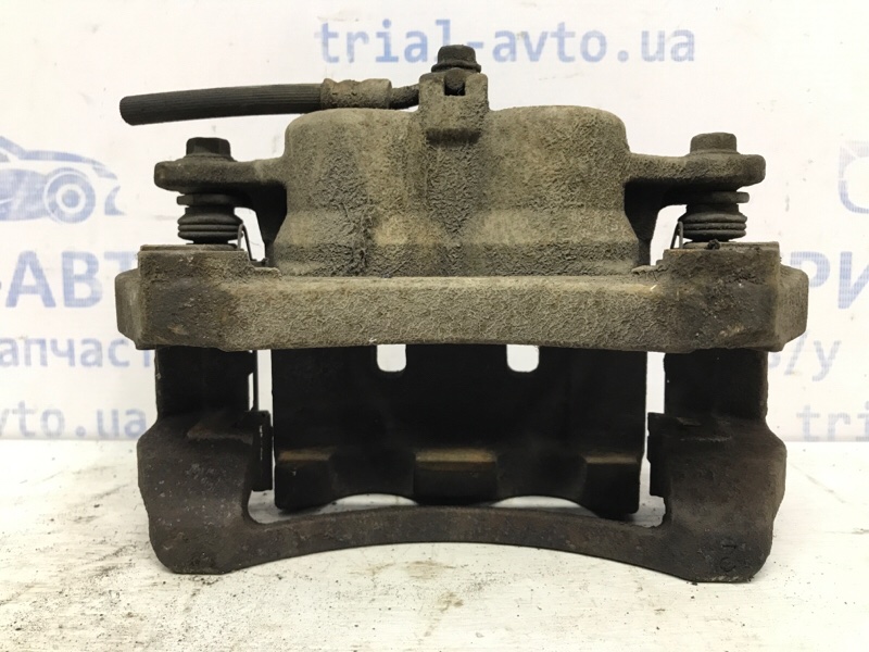 Суппорт передний левый X-Trail 2014-2021 T32 1.6 diesel R9M