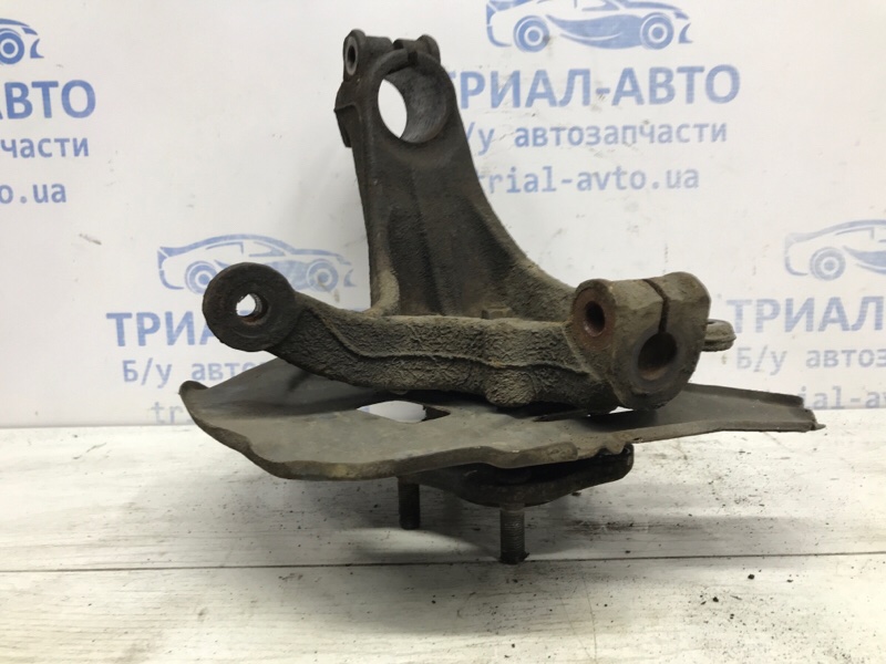 Кулак поворотный левый со ступицей Nissan X-Trail T32 1.6 diesel R9M