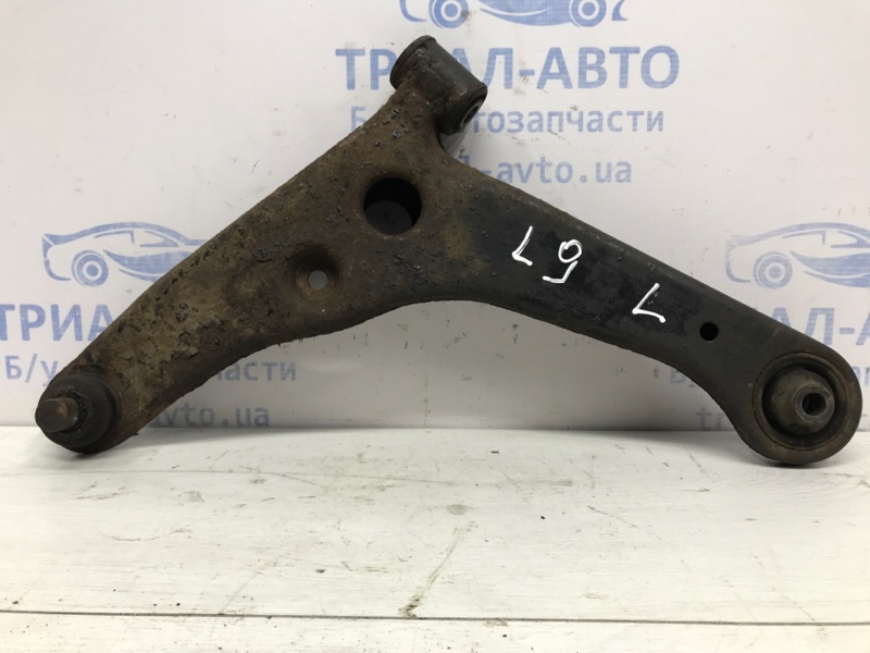 Рычаг левый Mitsubishi Lancer 2003-2009 9 1.6 бензин 4G18 MR403419 Б/У