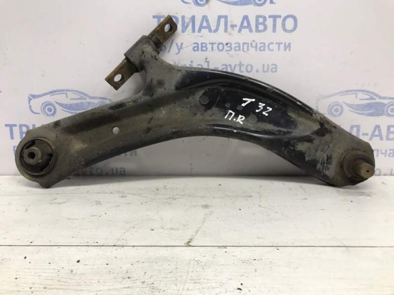 Рычаг правый Nissan X-Trail 2014-2021 T32 1.6 diesel R9M 545004CA0A Б/У