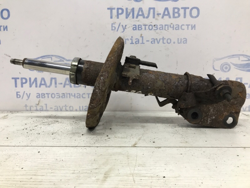 Амортизатор передний правый Renault Megane 2009-2016 3 1.5 Diesel K9K 543020008R Б/У