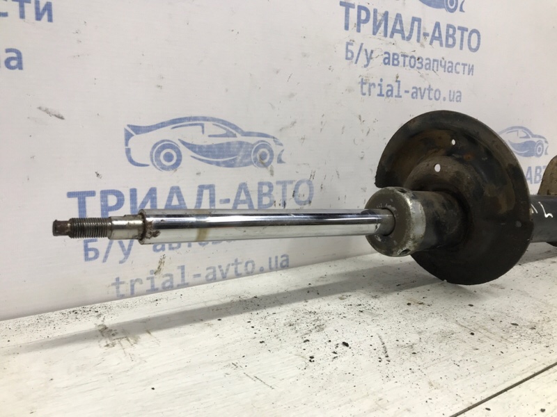 Амортизатор передний левый Sorento 2009-2014 XM 2.2 diesel D4HB