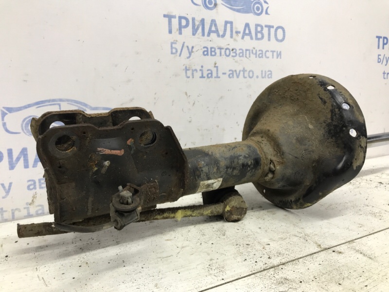 Амортизатор передний правый Subaru Outback BS 2.0 diesel EE20Z
