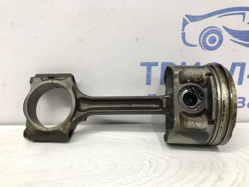 Поршень с шатуном Nissan Juke 2010-2019 F15 1.6 turbo MR16DDT A20101KC0A Б/У