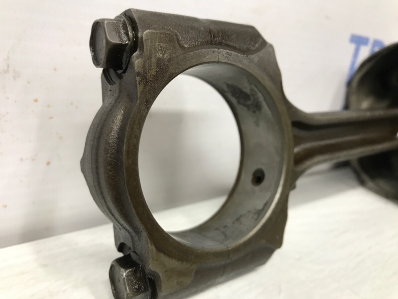 Поршень с шатуном Juke 2010-2019 F15 1.6 turbo MR16DDT