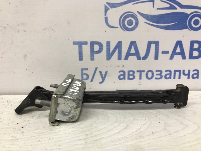 Ограничитель двери передний левый Chevrolet Cruze 2009-2016 J300 1.8 F18D4 95103842 Б/У