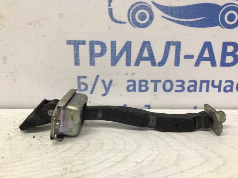 Ограничитель двери передний левый Nissan X-Trail 2014-2021 T32 1.6 diesel R9M 804304CL0A Б/У