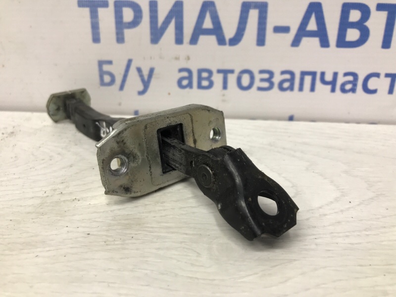 Ограничитель двери передний правый X-Trail 2014-2021 T32 1.6 diesel R9M