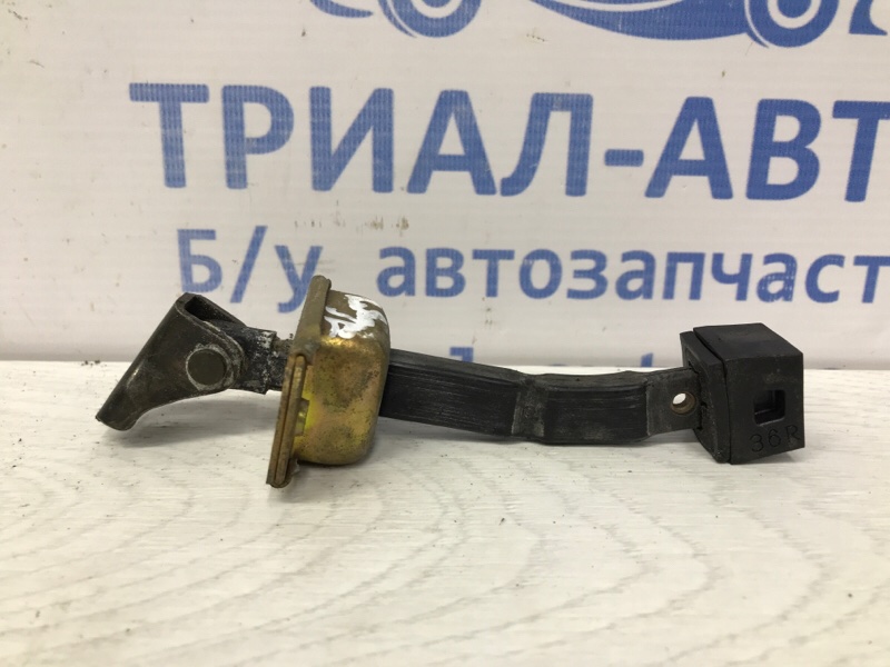 Ограничитель двери задний левый Mitsubishi Lancer 2003-2009 9 1.6 бензин 4G18 MR473583 Б/У