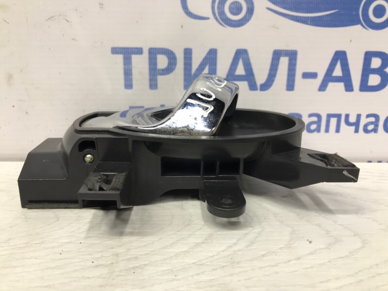 Ручка двери внутренняя левая Juke 2010-2019 F15 1.6 turbo MR16DDT