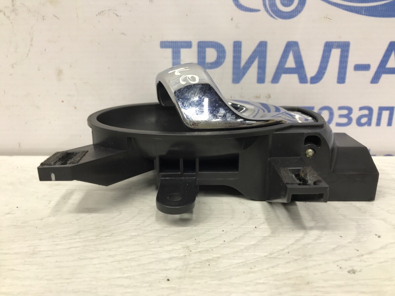 Ручка двери внутренняя правая Juke 2010-2019 F15 1.6 turbo MR16DDT