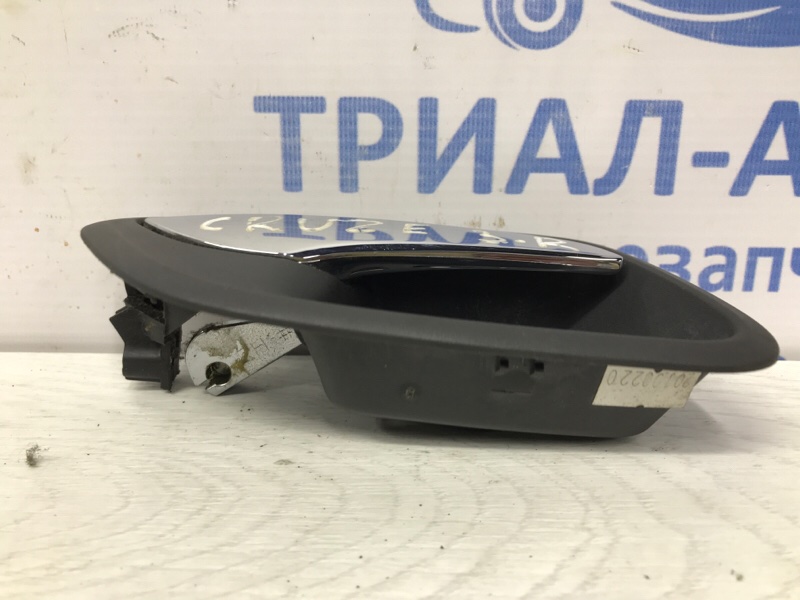 Ручка двери внутренняя правая Cruze 2009-2016 J300 1.8
