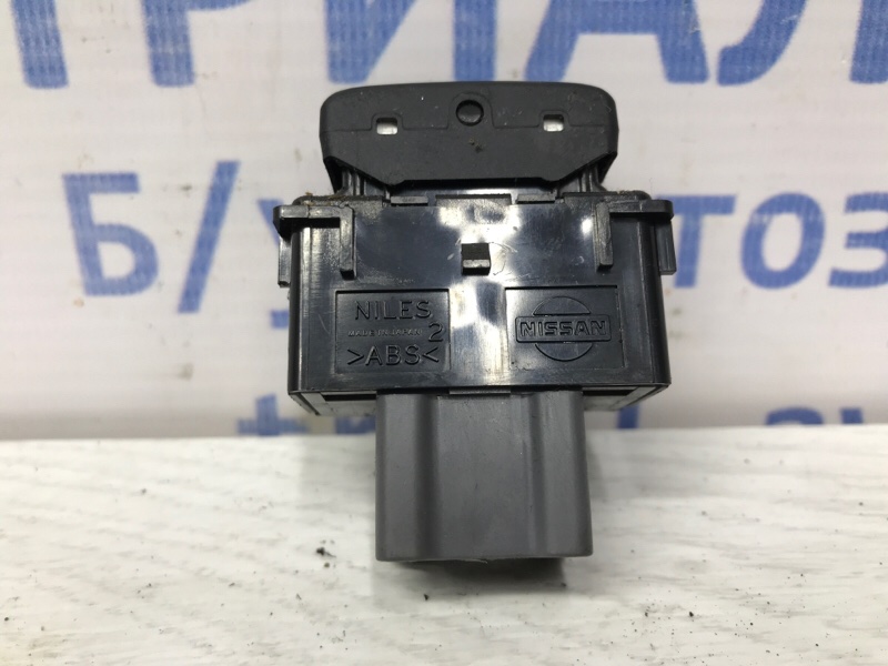 Кнопка подогрева Juke 2010-2019 F15 1.6 turbo MR16DDT