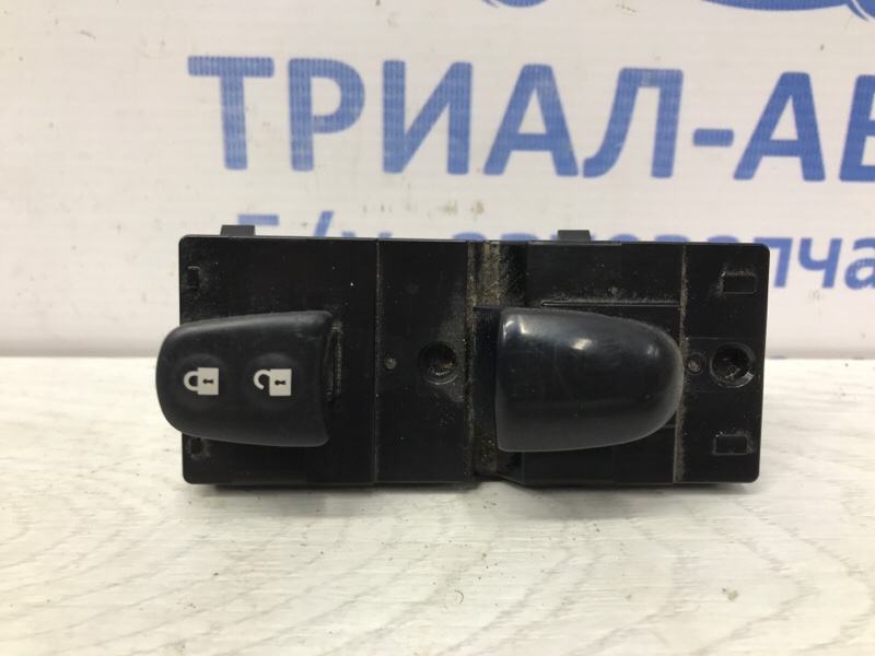 Кнопка стеклоподъемника передняя Nissan X-Trail 2014-2021 T32 1.6 diesel R9M 254014BA0A Б/У