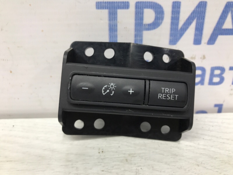 Кнопки управления Nissan X-Trail 2014-2021 T32 1.6 diesel R9M 252734BA0A Б/У