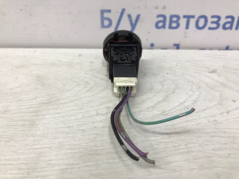 Кнопка аварийки Nissan Juke F15 1.6 turbo MR16DDT