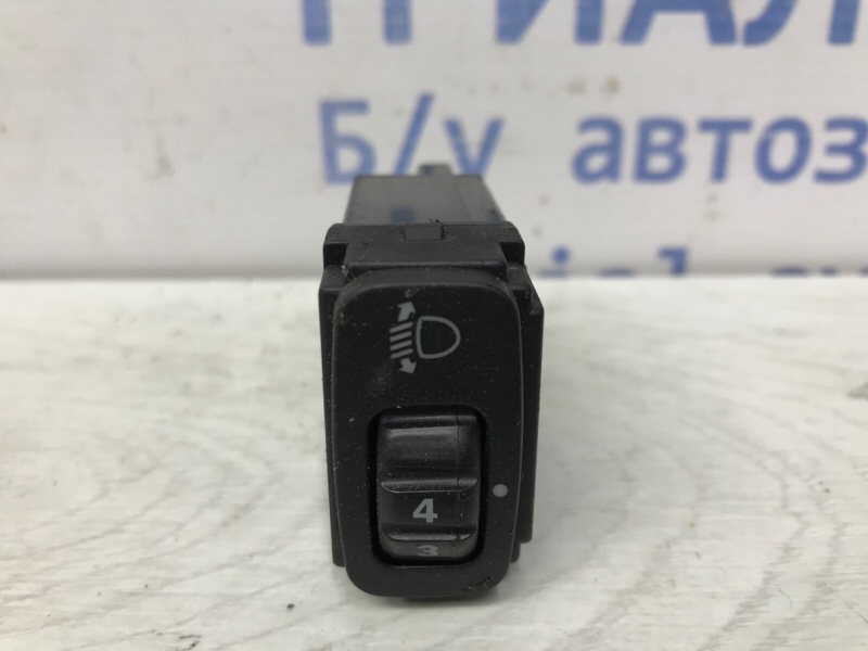 Корректор фар Mitsubishi Pajero Wagon 1999-2006 3 3.2 Дизель 4M41 MR190955 Б/У