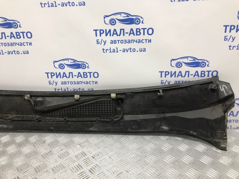 Дефлектор дворников Pathfinder 2004-2014 R51 2.5 Diesel YD25DDTI