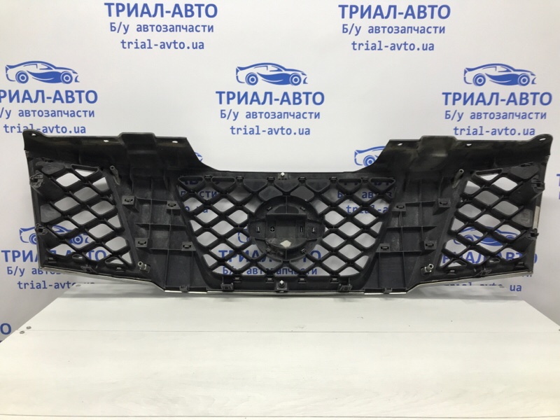 Решетка радиатора Pathfinder 2004-2014 R51 2.5 Diesel YD25DDTI