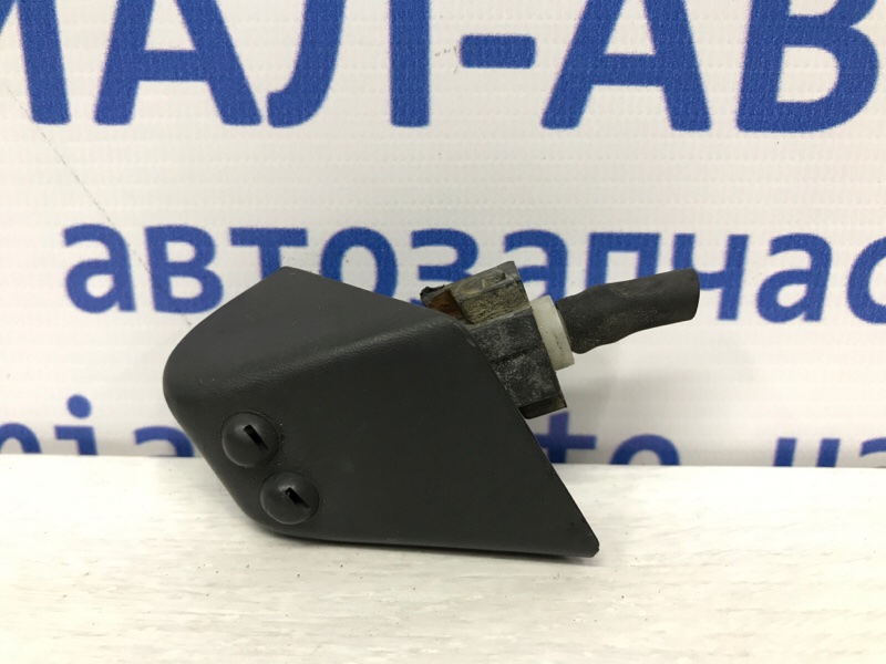 Омыватель фары левый Nissan Pathfinder 2004-2014 R51 2.5 Diesel YD25DDTI 28642EB300 Б/У