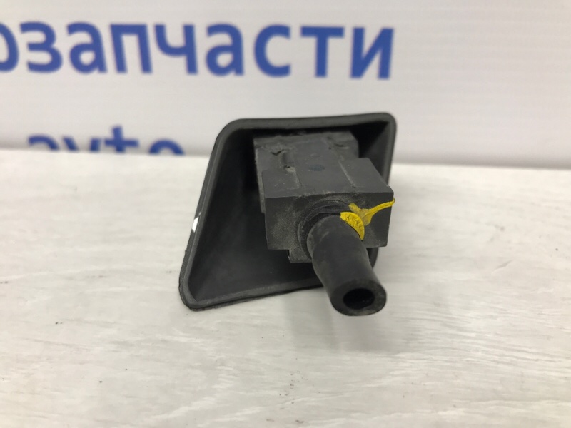 Омыватель фары правый Nissan Pathfinder R51 2.5 Diesel YD25DDTI