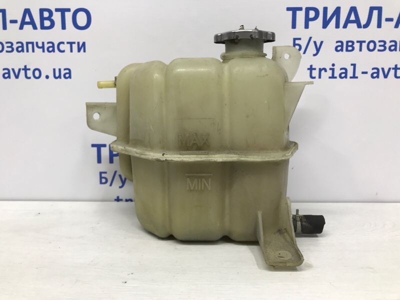 Бачок радиатора (расширительный) Nissan Pathfinder 2004-2014 R51 2.5 Diesel YD25DDTI 21710EC00A Б/У