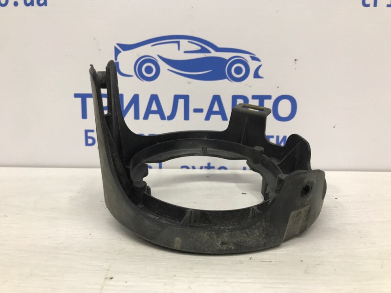 Кронштейн передний правый Nissan Pathfinder R51 2.5 Diesel YD25DDTI