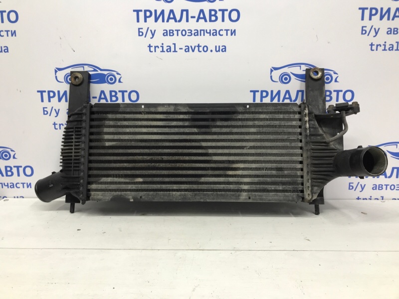 Радиатор интеркуллера Nissan Pathfinder 2004-2014 R51 2.5 Diesel YD25DDTI 14461EB360 Б/У