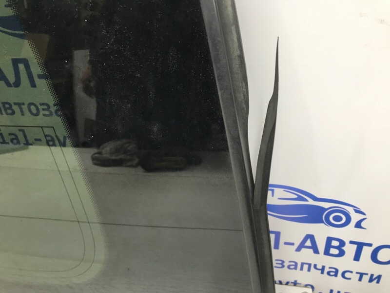Стекло в кузов заднее левое Pathfinder 2004-2014 R51 2.5 Diesel YD25DDTI
