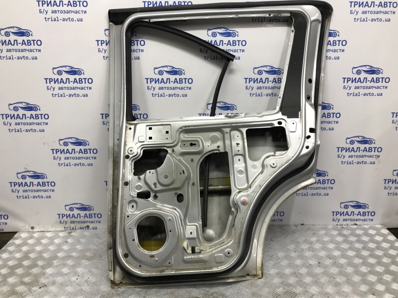 Дверь задняя правая Pathfinder 2004-2014 R51 2.5 Diesel YD25DDTI