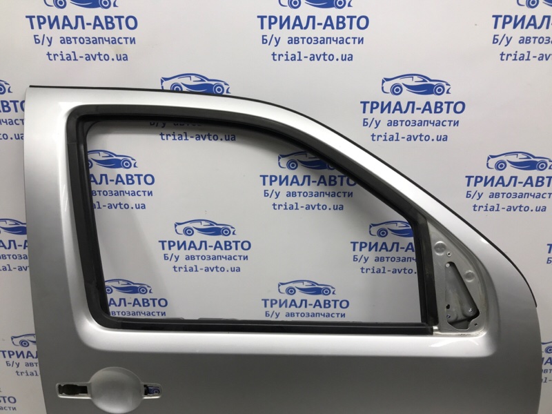 Дверь передняя правая Pathfinder 2004-2014 R51 2.5 Diesel YD25DDTI