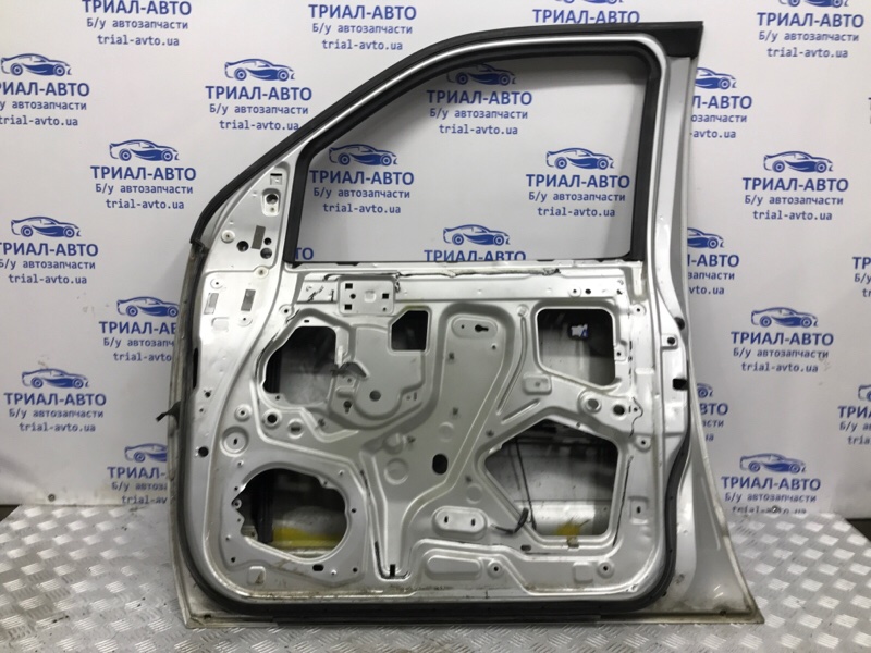 Дверь передняя правая Pathfinder 2004-2014 R51 2.5 Diesel YD25DDTI