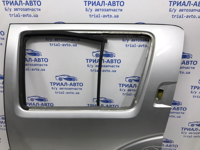 Дверь задняя левая Pathfinder 2004-2014 R51 2.5 Diesel YD25DDTI